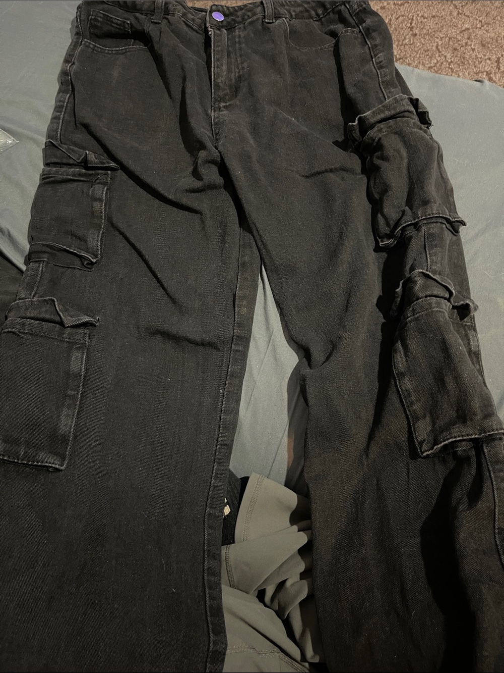 Black Men's Cargo Pants with Multiple Pockets